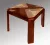 Gaston SUISSE (1896-1988)

Table basse.1926.


Laque de chine écaille blonde, plateau à décor géométrique en coquille d’œuf et filets réalisés à la feuille d'or.
Le décor est obtenu par l’utilisation de différentes techniques de pose de la coquille d’œuf.
Signée à l'intérieur de la ceinture.
Hauteur 51 cm, plateau 60 x 60 cm.